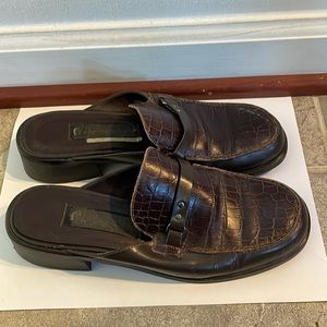 Vintage Etienne Aigner Leather Mule Ruthie